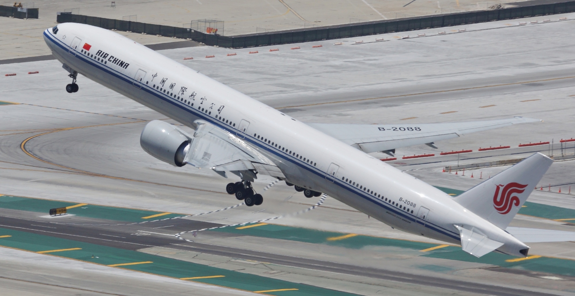 Photo 2 Air China Boeing 777 ER B-2088