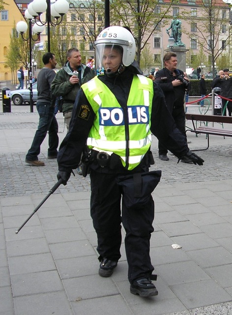 Photo 4 SWaish police svensk politi