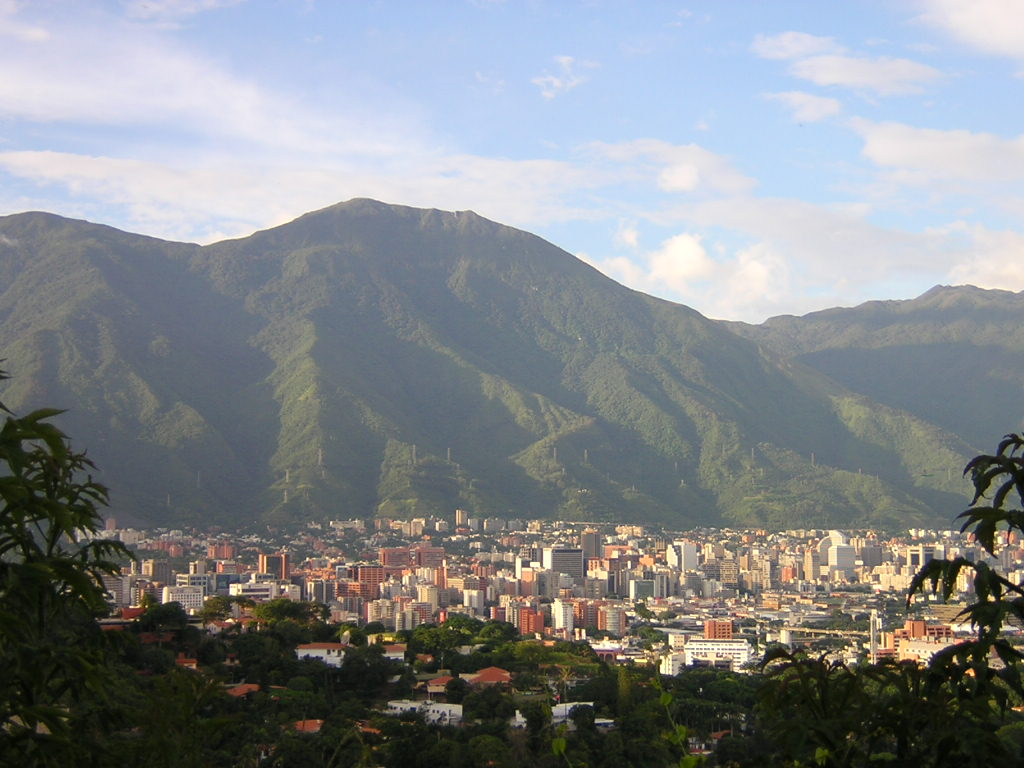 Altamira,_La_Castellana_en_Caracas,_Venezuela