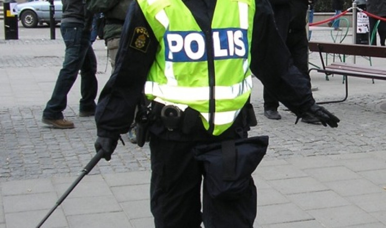 Svensk politi får lov til å kroppsvisitere asylsøkere